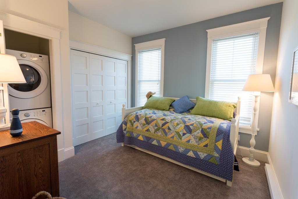 Sandbanks Summer Village Cottages Cherry Valley Esterno foto