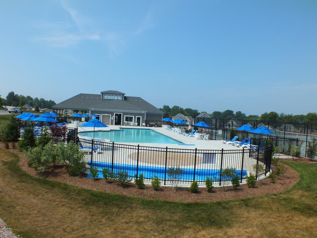 Sandbanks Summer Village Cottages Cherry Valley Esterno foto