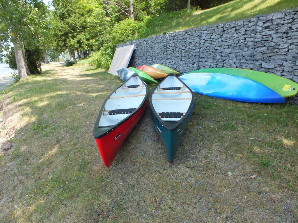Sandbanks Summer Village Cottages Cherry Valley Esterno foto