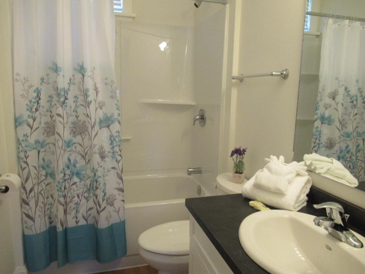 Sandbanks Summer Village Cottages Cherry Valley Esterno foto